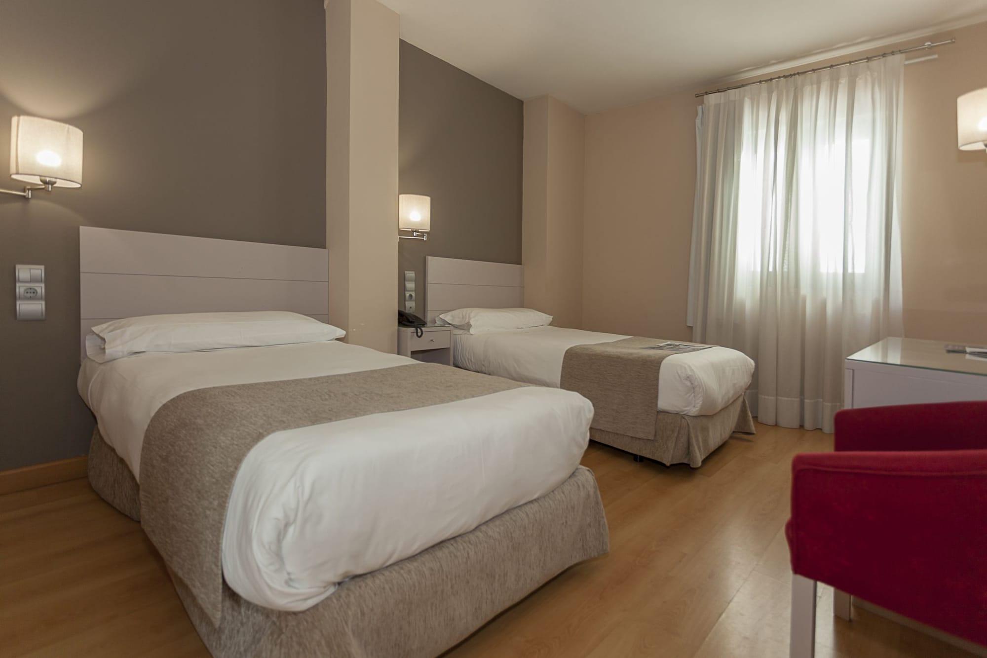Hotel Aacr Museo Sevilla Bagian luar foto